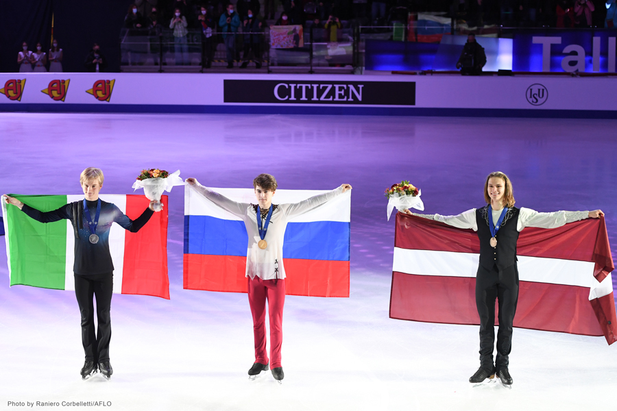 ISU四大陸フィギュアスケート選手権2022 男子シングル 表彰台3選手