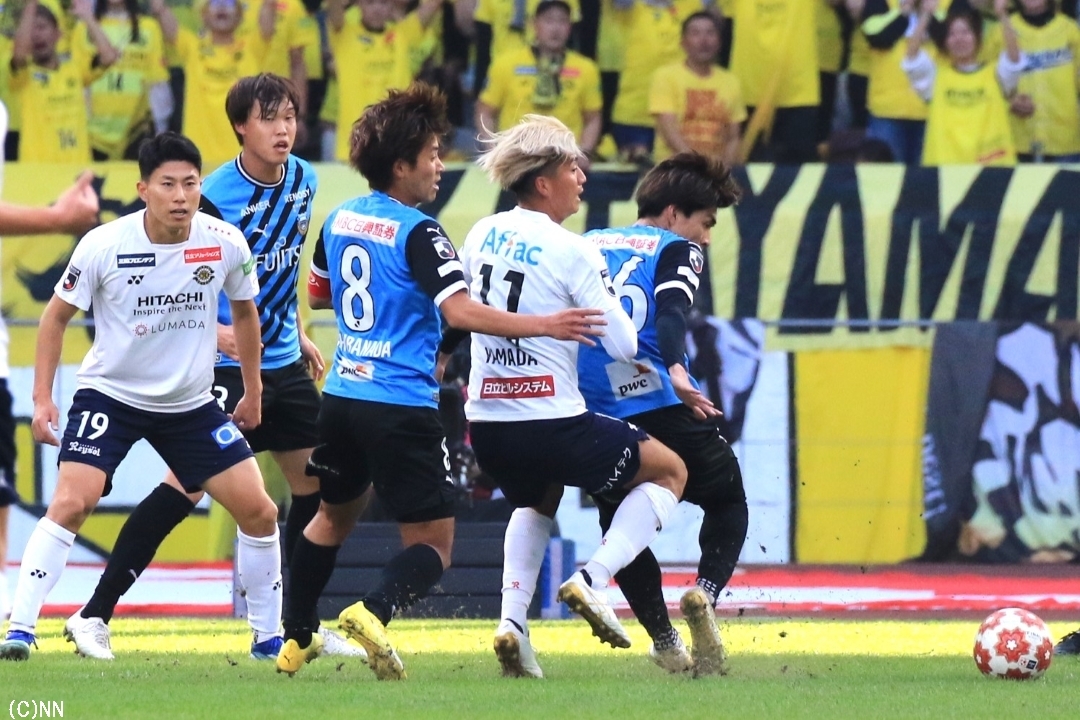 Kashiwa Reysol puts up a great effort in the Emperor’s Cup final. The biggest contributors are Kashiwa’s young top two, Hosoya and Yamada | Soccer Futsal Column | J SPORTS Column & News