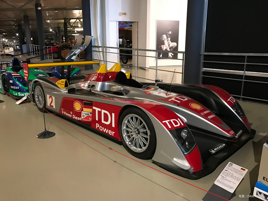 ディーゼルエンジンでル・マンに挑戦したアウディR10 TDI