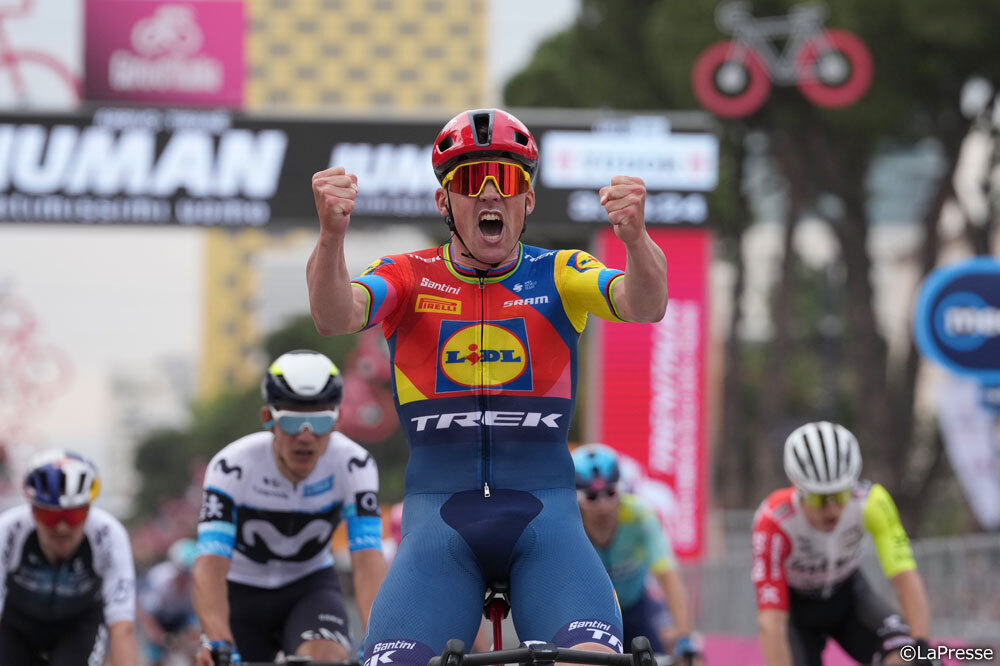 マッズ・ピーダスン（リドル・トレック）が開幕戦で勝利を飾る