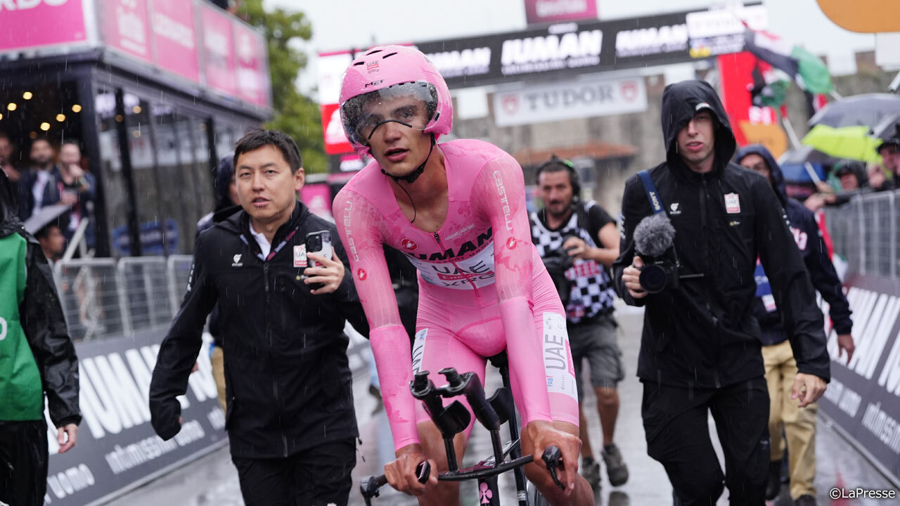 マリア・ローザを着用した最終出走者のデルトロ