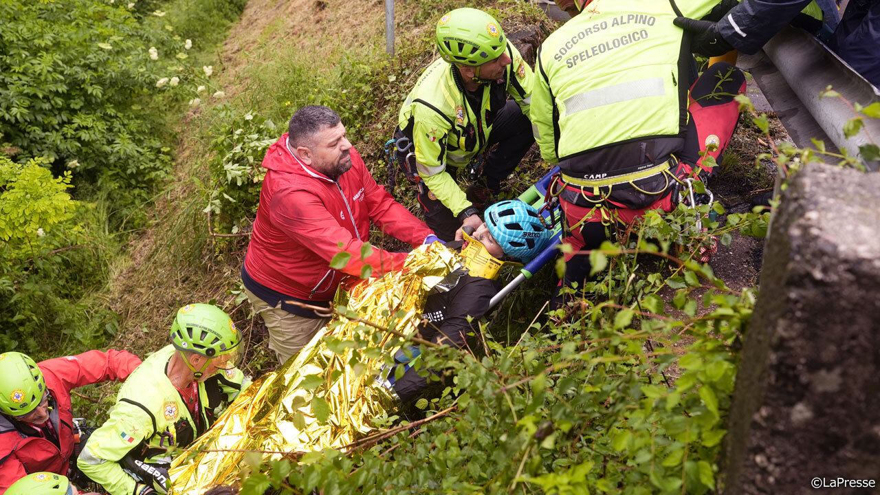 マルティネッリらが巻き込まれた落車で多くの選手がダメージを負った