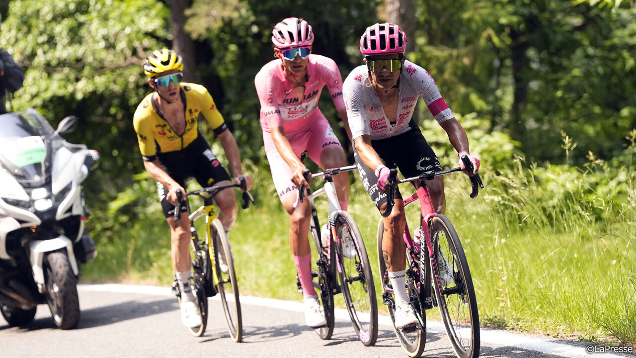 カラパスとデルトロが競い合う中、イェーツがスマートに攻めていく