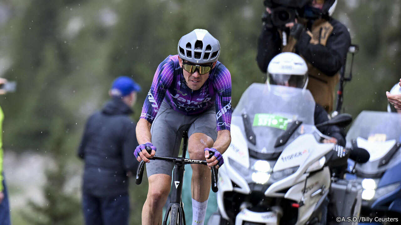 一撃アタックで勝負を決め、勝利へ独走開始のオコーナー