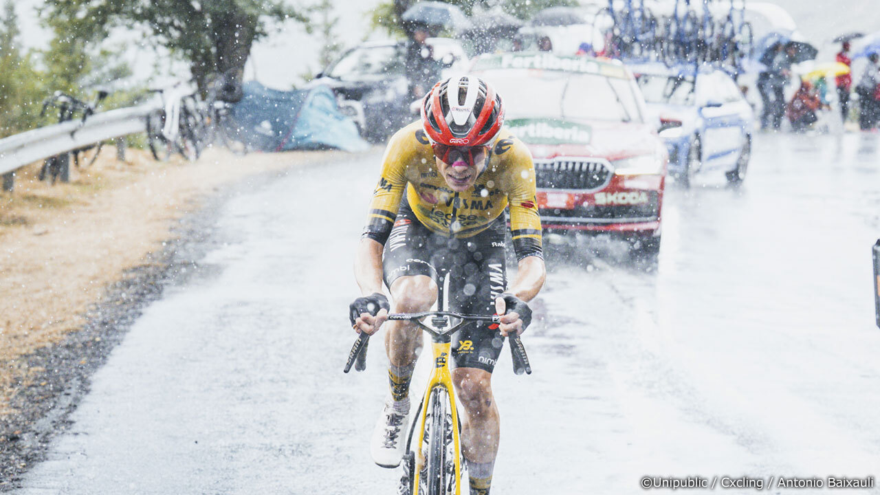 後続を寄せ付けず独走でゴールしたヴィンゲゴー