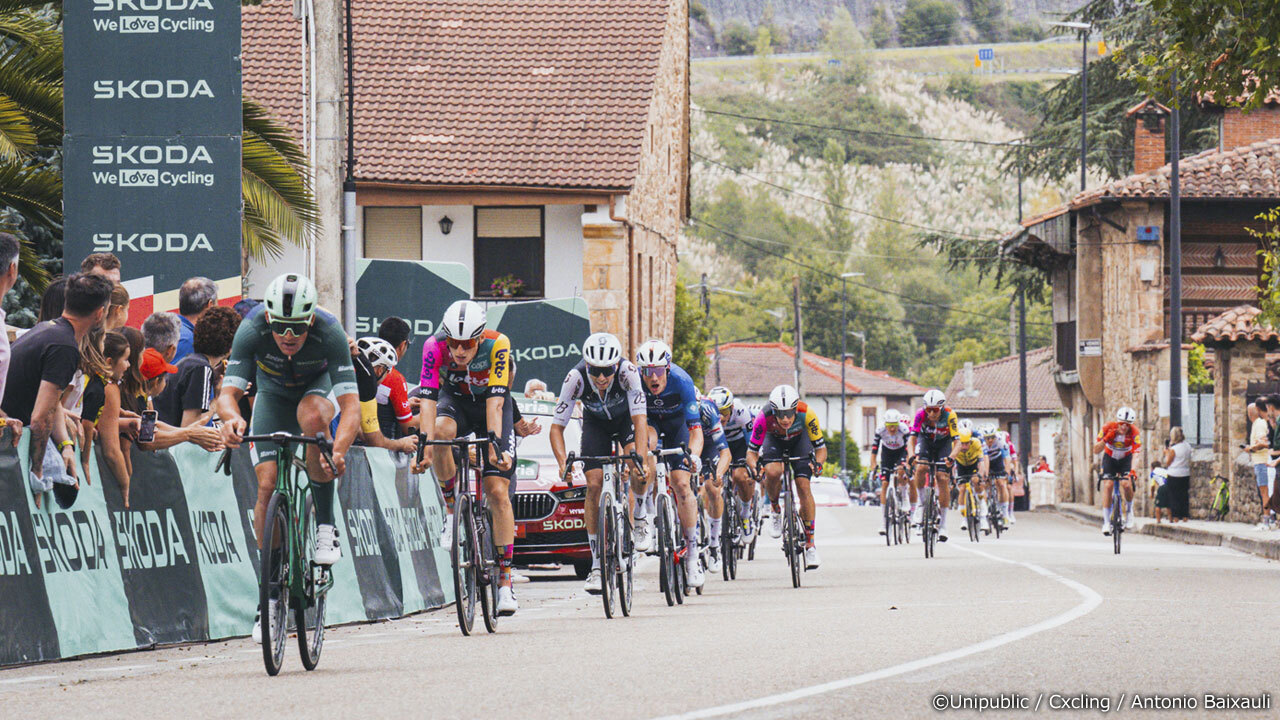 中間スプリントを制し、ポイント賞のリードを広げたピーダスン