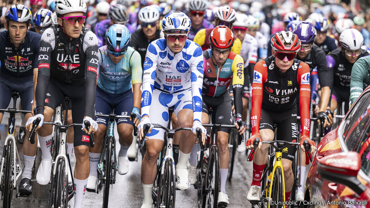 自転車レース初登場となるオ・バルコ・デ・バルデオラスをスタートした選手たち