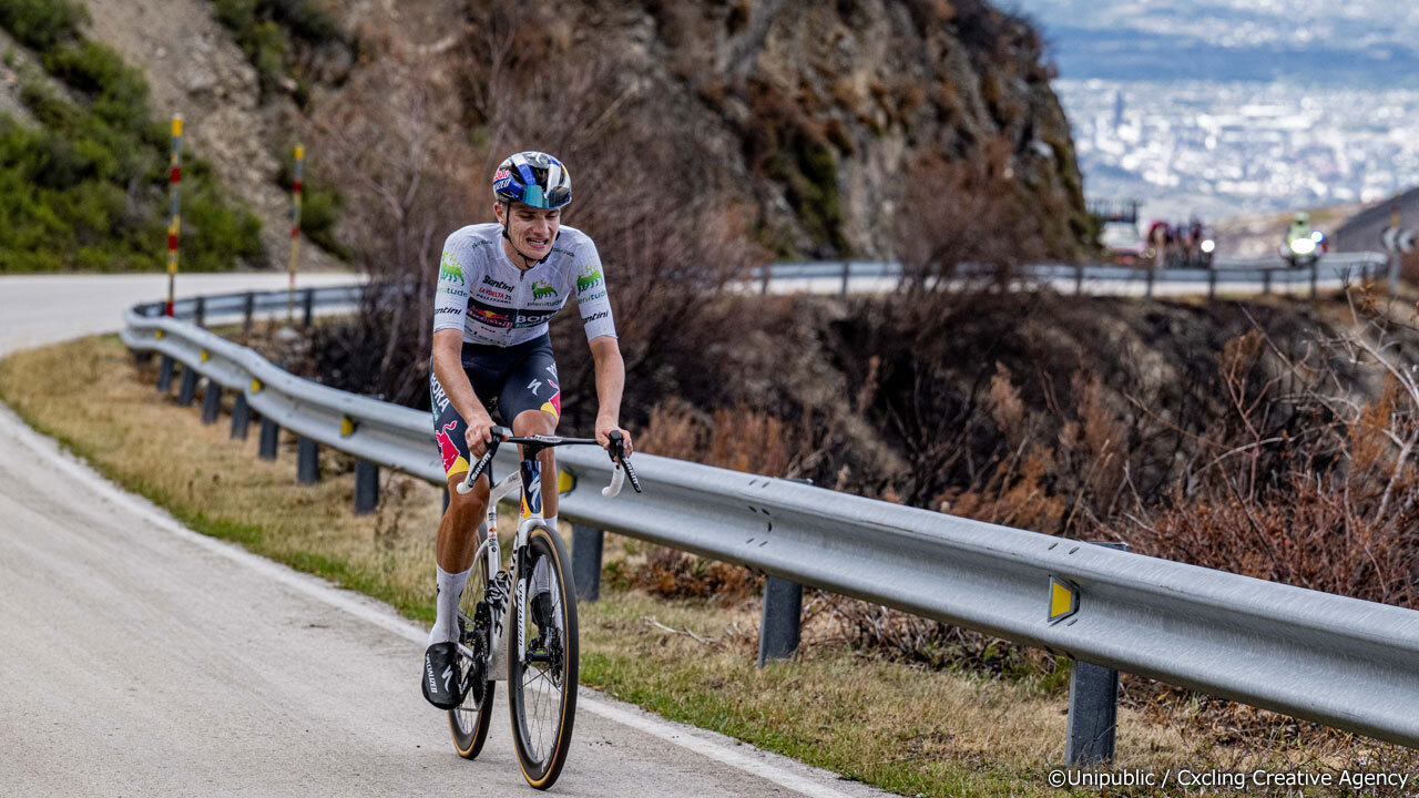 ペリツァーリは勝利と共にマイヨ・ブランコ争いでも2位を大きく引き離した