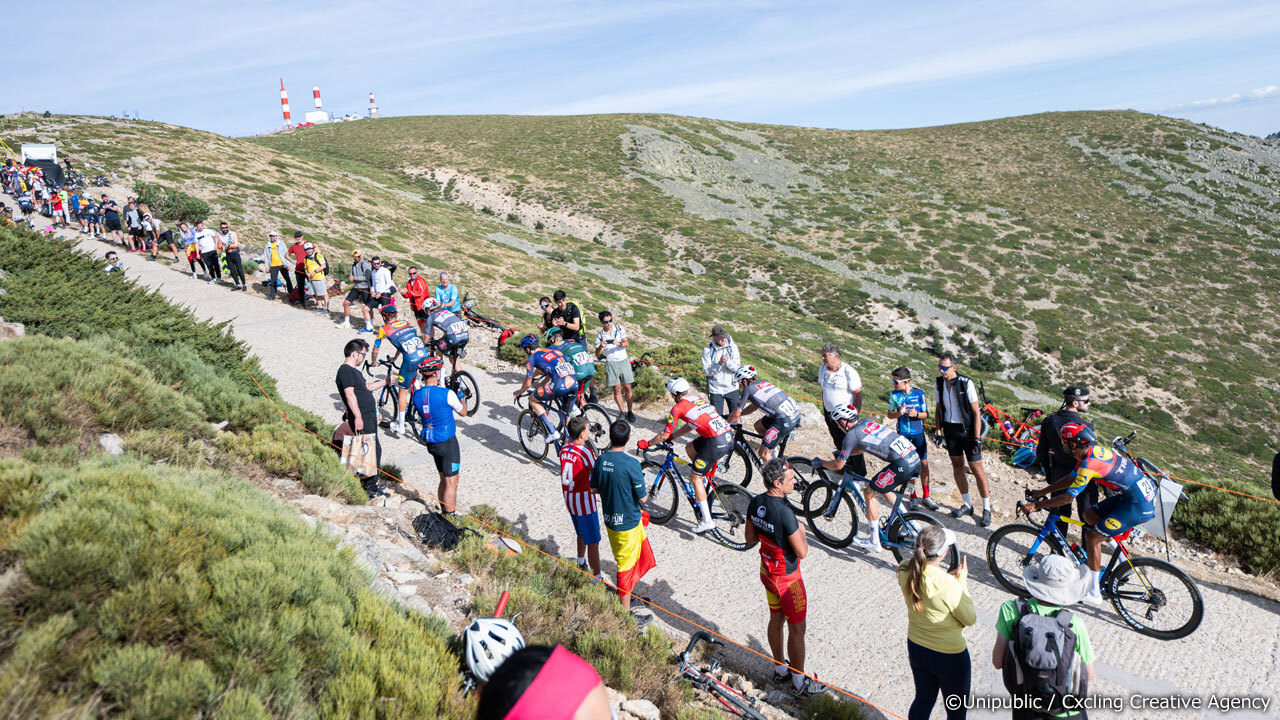 今大会の雌雄を決する舞台「超級ボラ・デル・ムンド」