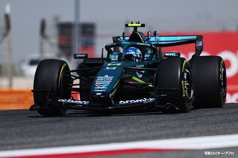 テストで苦戦を強いられているアストンマーティンのフェルナンド・アロンソ