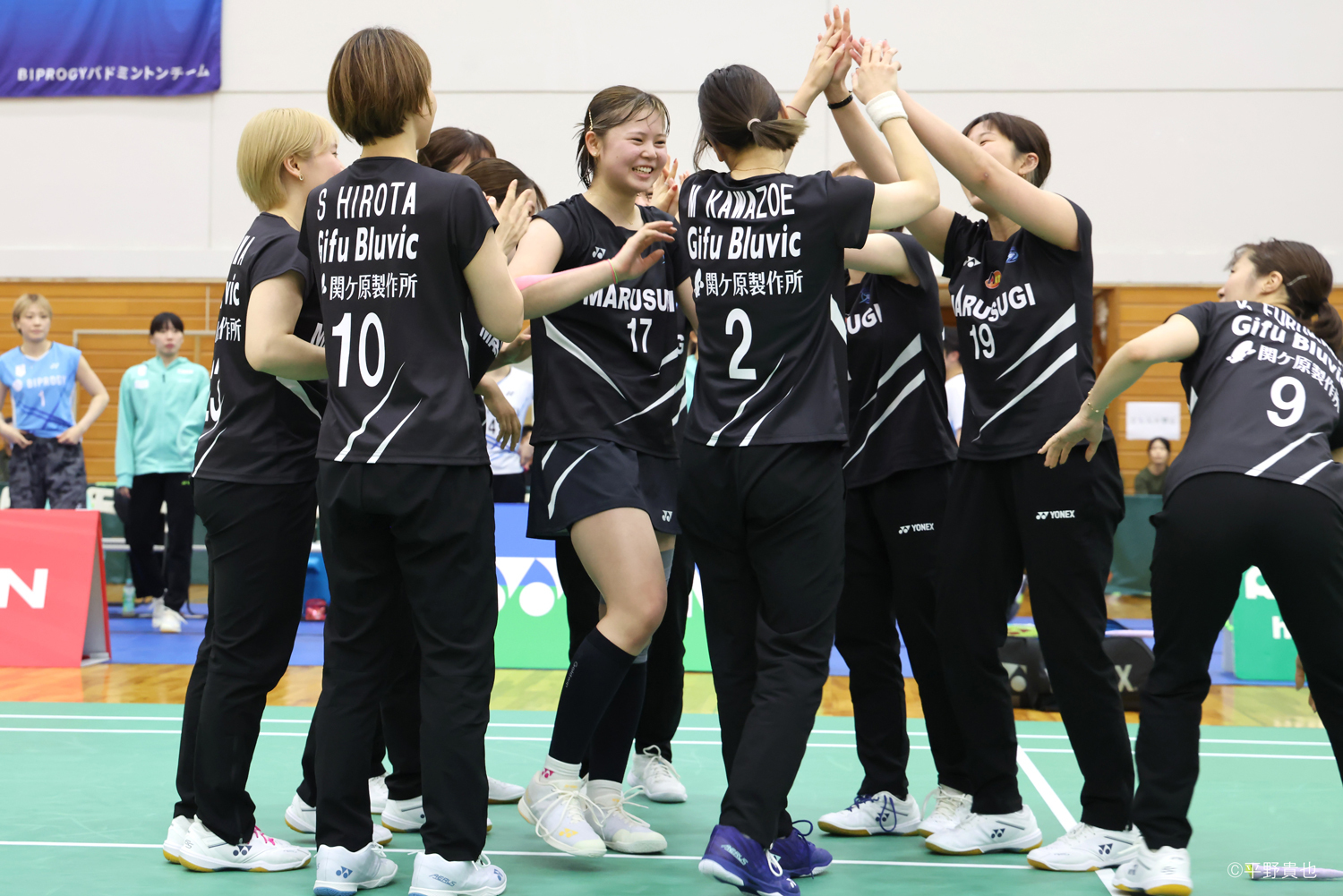 平本がチームの勝利を決め、初優勝に沸く岐阜Bluvic
