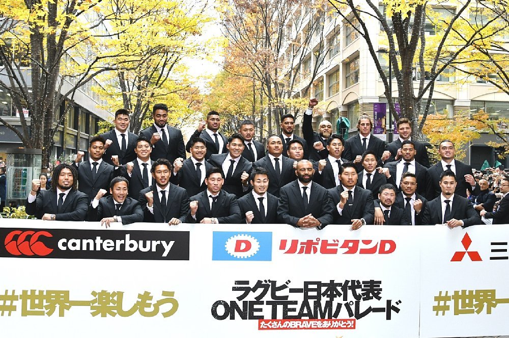 田中史朗は最初から最後まで涙 ラグビーワールドカップ日本代表が丸の内でパレード ラグビーのコラム J Sportsコラム ニュース